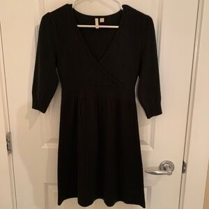 Frenchi Black V- Neck Knit Dress Size XS